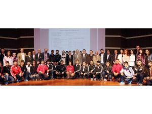 Üniversitelerarası Spor Müsabakalarında Dereceye Giren Öğrencilere Ödül