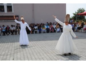 Öğrenciler, Sema Gösterisiyle Zihinlerdeki Engelleri Kaldırıyor