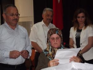 62 Yaşında Okumayı Öğrendi Kaymakamdan Ehliyet Kursuna Yazdırması İstedi