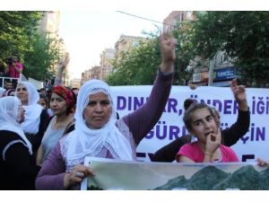 Bdp'nin Öcalan İçin Diyarbakır’da Düzenlediği Yürüyüşte Olaylar Çıktı