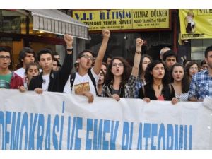 Gezi Olaylarının Yıl Dönümünü Tiyatro Oyunuyla Protesto Ettiler