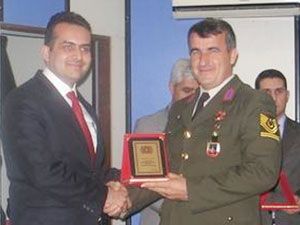 Damla Sulama Projesi’nde görev alanlara plaket