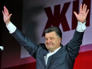 Ukrayna'da Seçimi Kazanan Poroşenko, 7 Haziran’da Yemin Edecek