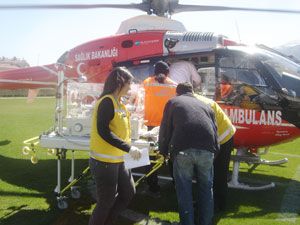 Bebeğin yardımına hava ambulans yetişti
