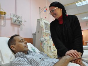 Eşinin elini ölüm bıraktırdı
