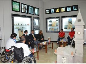 Bedensel Engelli Basketbol Takımından Valiye Teşekkür