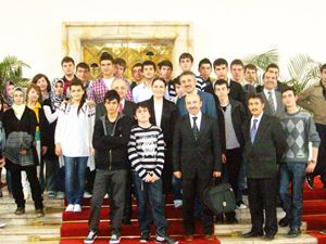 Başak öğrencileri Meclis’i ziyaret etti