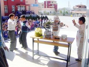 Ahmet Yılmaz İlköğretim Okulu Nevruzu kutladı