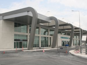 Havaalanında ince işler kaldı!