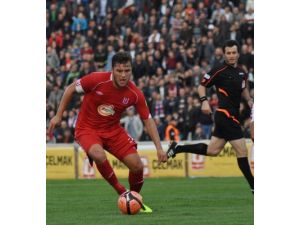 Balıkesirspor, Kaptan Muhammet Reis İle Anlaşamadı