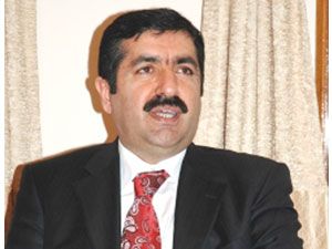Siyaset Dergisi’nden Vali Doğan’a ödül