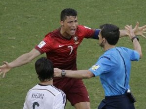 Almanlar Ronaldo'yu yıktı