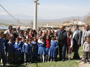 Özel İdare okulların eksiklerini gideriyor