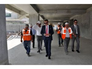 Fikret Orman, Vodafone Arena'da İncelemelerde Bulundu