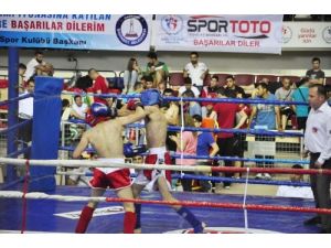 Kick Boks Şampiyonası Gaziantep'te Başladı