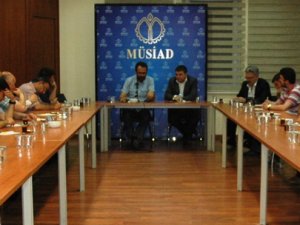 Kur'an'ı Kerim'i sürekli okumalıyız
