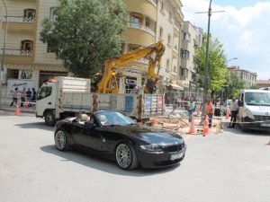 Mevlana Caddesi trafiğe kapanıyor
