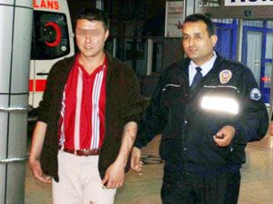 Tartıştığı babasını bıçakla yaraladı