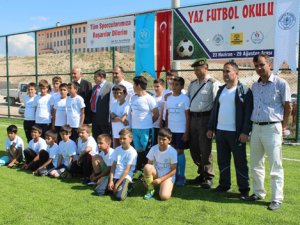 Beyşehir’de  yaz futbol okulunun açılışı yapıldı