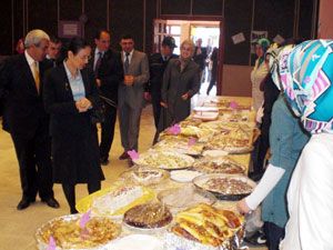 Sarayönü'nde ihtiyaç sahibi öğrenciler için kermes