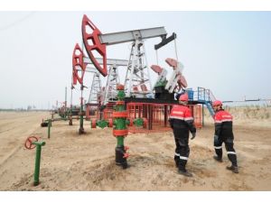 Rus Petrol Şirketi Irak’a 30 Milyar Dolar Yatırım Yapacak