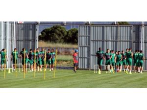 Şenol Güneş, Uefa'daki Rakiplerini İzliyor