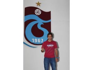 Trabzonspor, Salih Dursun İle Sözleşme İmzaladı