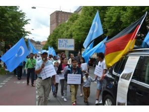 Dünya Uygur Kurultayı, Çin Hükümetini Protesto Etti