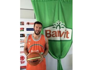 Banvit, Can Maxim Mutaf'ı Renklerine Kattı