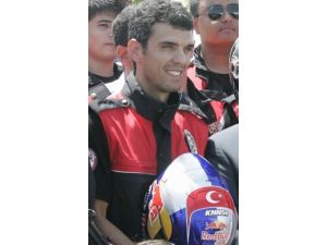 Sofuoğlu: Şampiyonayı İlk Üçte Bitirmek İçin Mücadele Vereceğim