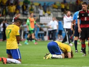 Tarihi hezimet intihar getirdi...