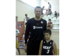 12 Dev Adam, Dünya Kupası Hazırlıklarına Çeşme’den Başladı