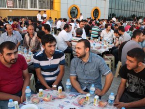 Alpraf’tan üyelerine iftar yemeği