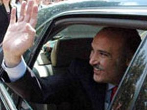 Rıdvan Dilmen, gözaltına alındı