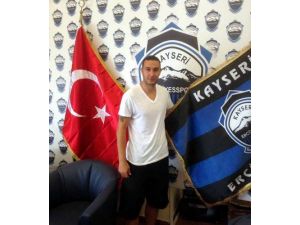 Necati Ateş 2 Yıllık Sözleşmeye İmza Attı