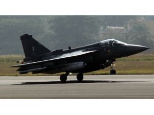 Thy Uçağı Hindistan’da Alarma Yol Açtı, Askeri Jetler Havalandı