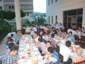 Büyüksoylu Otomotiv'de iftar yemeği