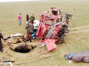 Trafik terörü 2 ölü, 8 yaralı