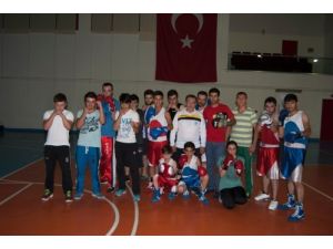 Başkan Çetin’den Sporculara Moral Ziyareti