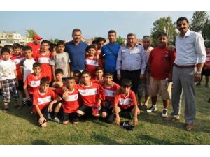 "Gençleri Kötü Alışkanlıklardan Spora Yönlendirilerek Uzaklaştırabiliriz"