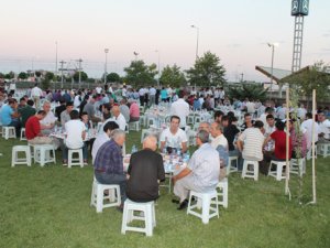 1. OSB’de iftar yemeği verildi