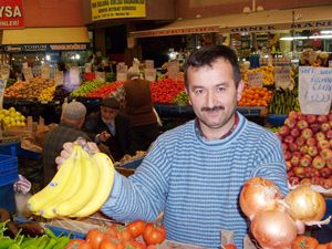 Pazarda muzla soğan aynı fiyata