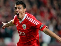 Trabzonspor Cardozo'yu borsaya bildirdi