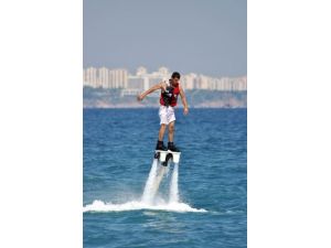 Dünya Şampiyonu Kenan Sofuoğlu, Su Jetiyle Uçtu