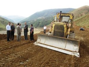 Muş’ta Köy Yolları Asfaltlanıyor