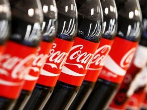Coca-Cola o ülkedeki reklamlarını geri çekti