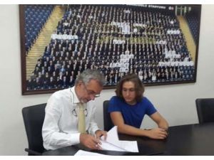 Fenerbahçe, Erdi Şehit İle 5 Yıllık Sözleşme İmzaladı