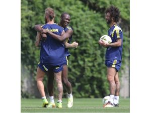 Fenerbahçe, Beşiktaş Ve Chelsea Maçlarına Hazırlanıyor
