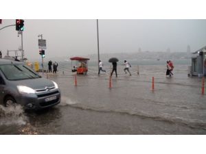 Üsküdar'da Deniz İle Kara Yine Birleşti!