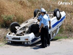 Polis aracı takla attı: 2 şehit